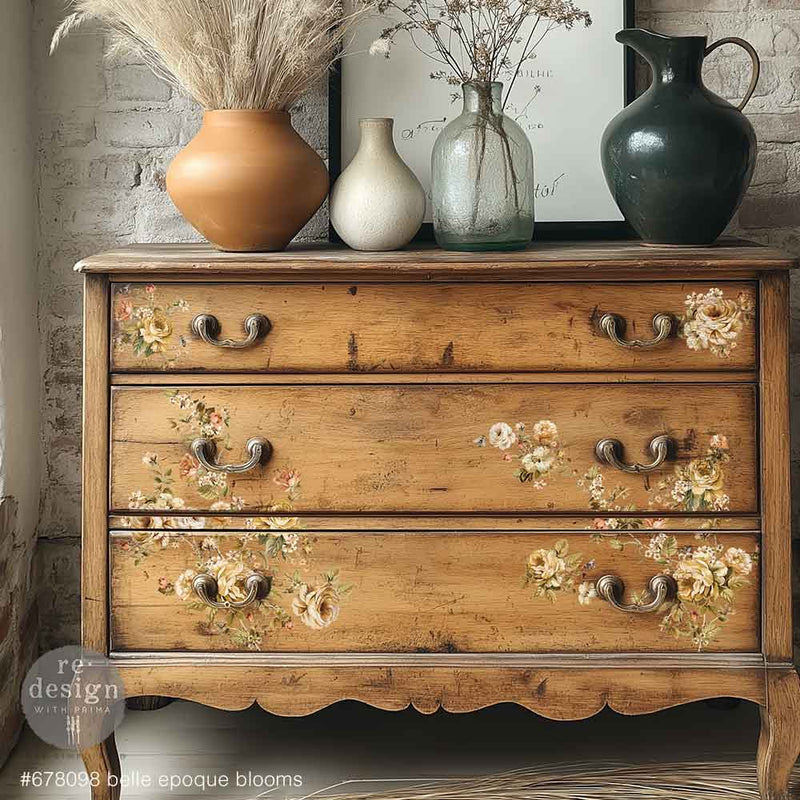 Belle Époque rub on transfer by ReDesign with Prima. Cream and pink roses with bees