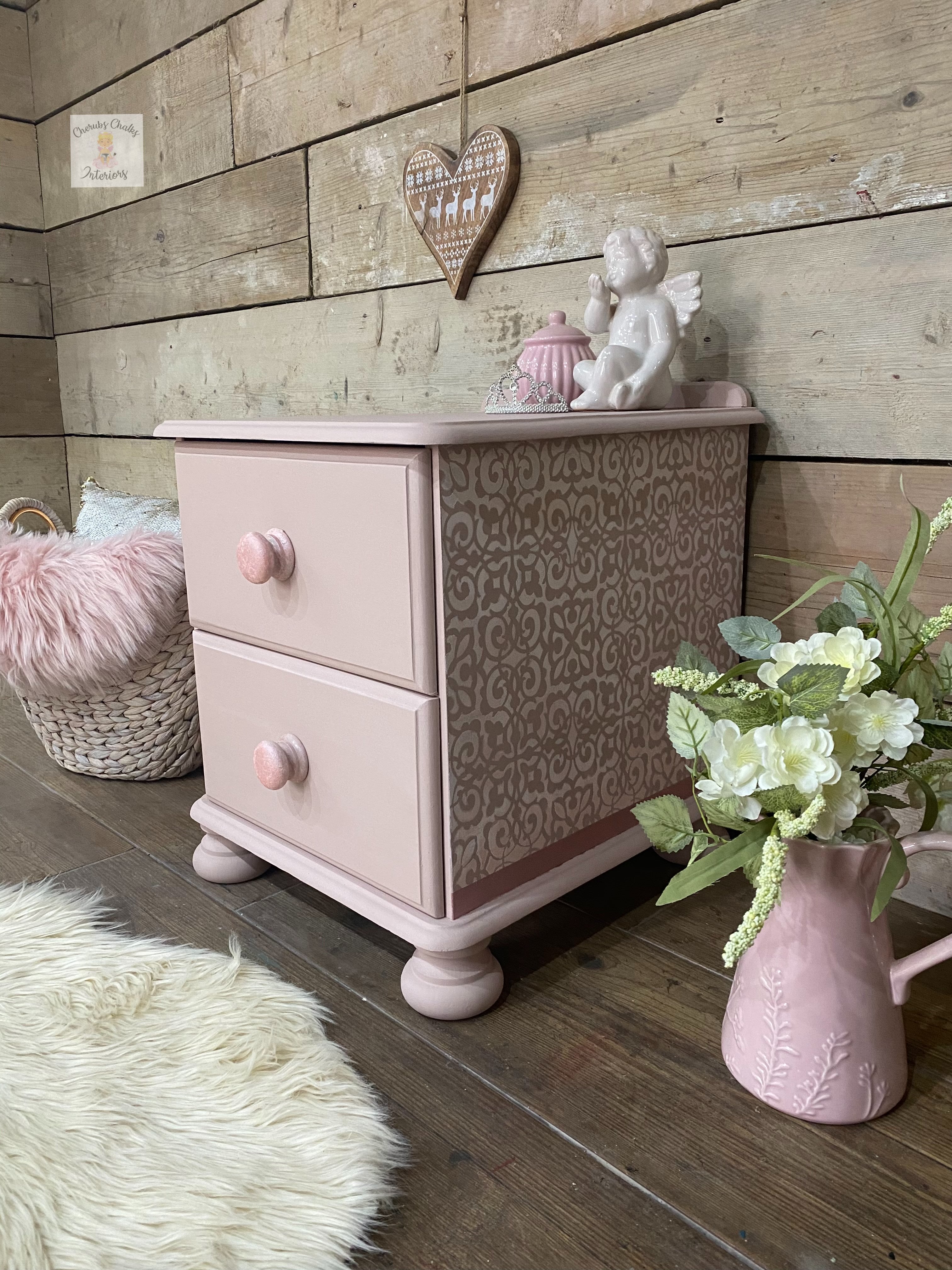 Dixie Belle Chalk Mineral Paint - Soft Pink