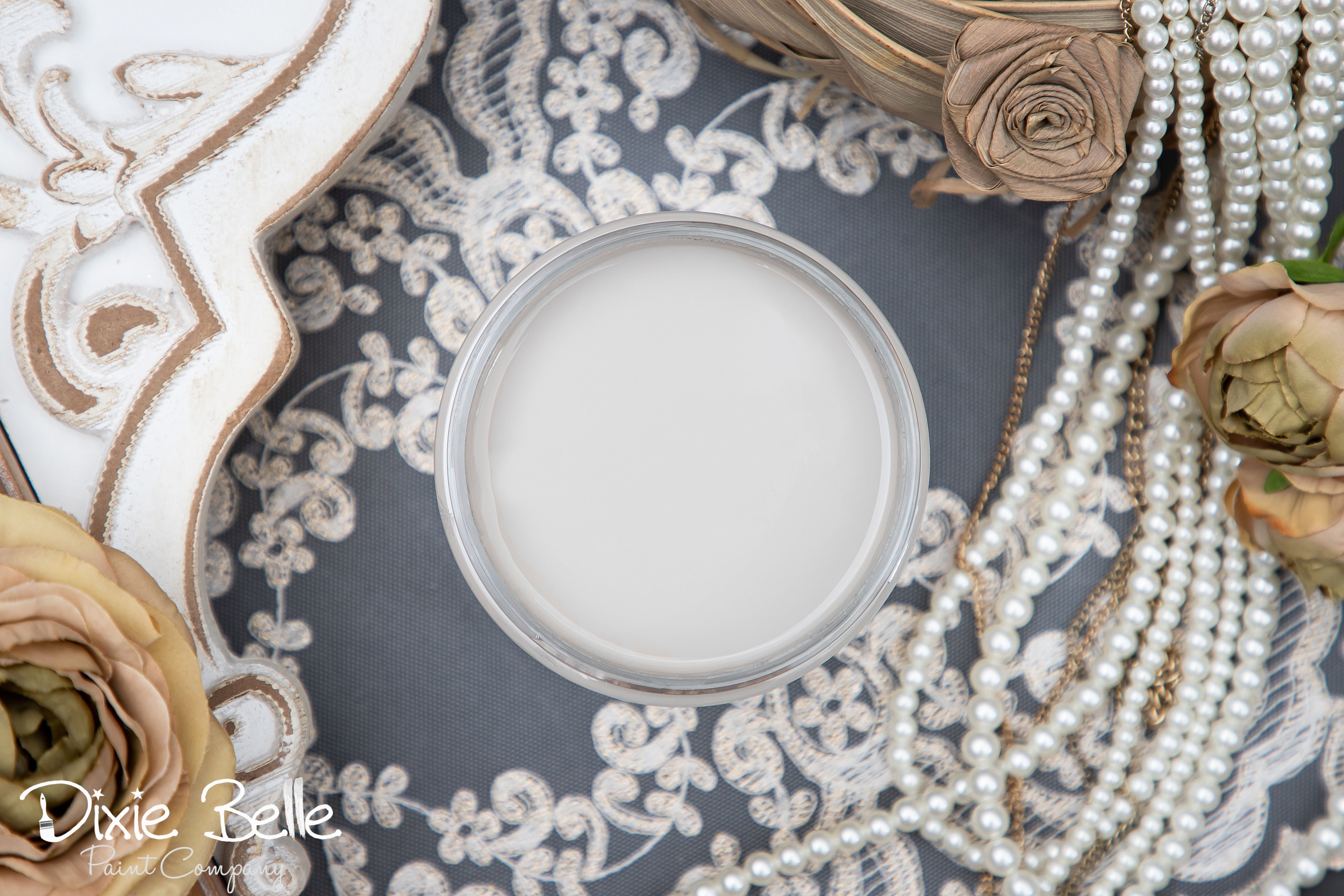 Dixie Belle Chalk Mineral Paint - French Linen